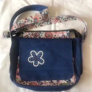 Versatile cross bag